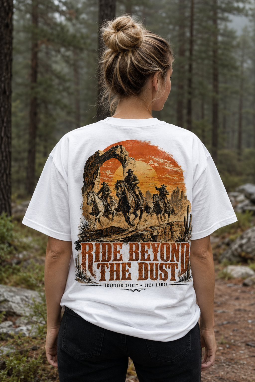 Western horse sunset graphic t-shirt - product photo